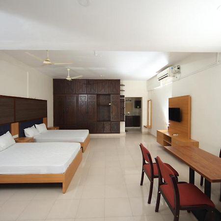 Ashtamudi Lake Garden Resorts Kollam Extérieur photo