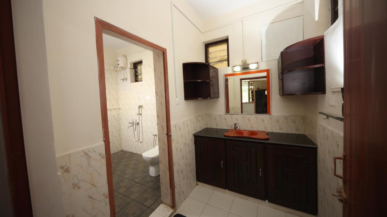 Ashtamudi Lake Garden Resorts Kollam Extérieur photo